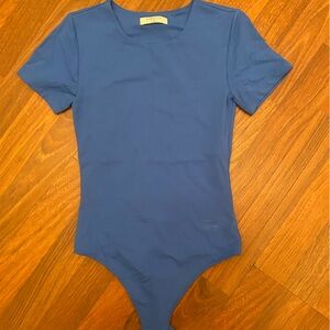 Aritzia Babaton Bodysuit XS blue like new